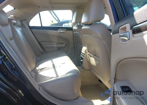 2013 Chrysler 300 Motown z USA, uszkodzony, nr VIN 2C3CCAAG2DH508532